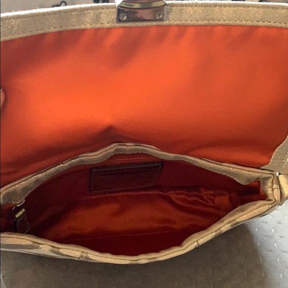 PERFECT/NEW condition Coach set - Picture 4 of 6